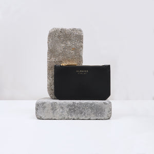 credit card case in black- Alkeme Atelier - Vegan leather
