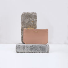 Load image into Gallery viewer, Credit card case by Alkeme Atelier